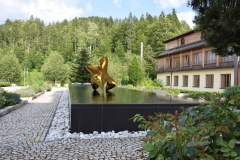 Trans-dimensional object "poisis - L" Bronze polished PHOTOMONTAGE